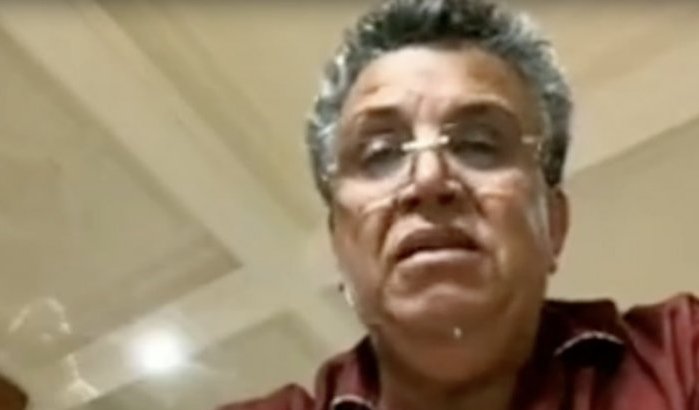 Marokko: minister geeft interview in pyjama (video)