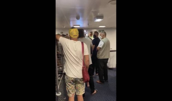 Paniek op veerboot Italië-Marokko (video)