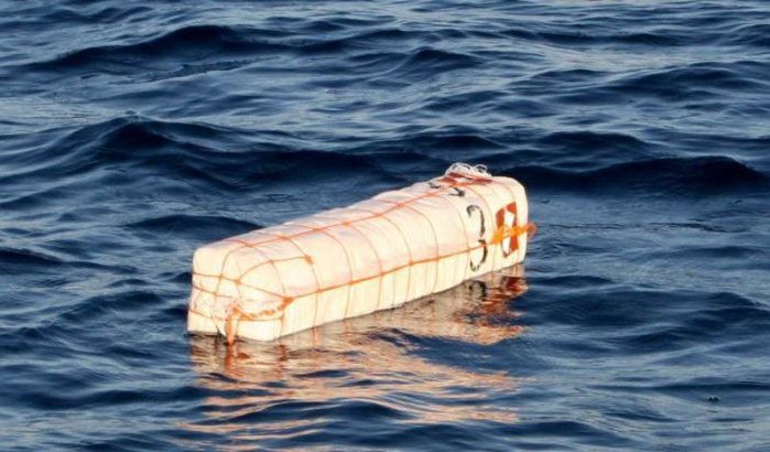 Kilo's drugs aangespoeld op strand Nador