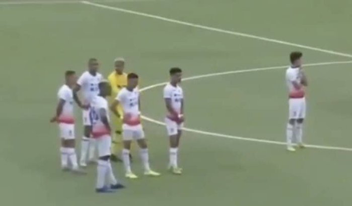 Marokko: voetbalwedstrijd gestopt wegens niet-naleving coronamaatregelen (video)