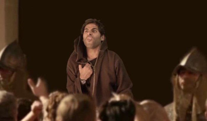 Game of tkalekh: nieuwe parodie aanval travestiet in Fez