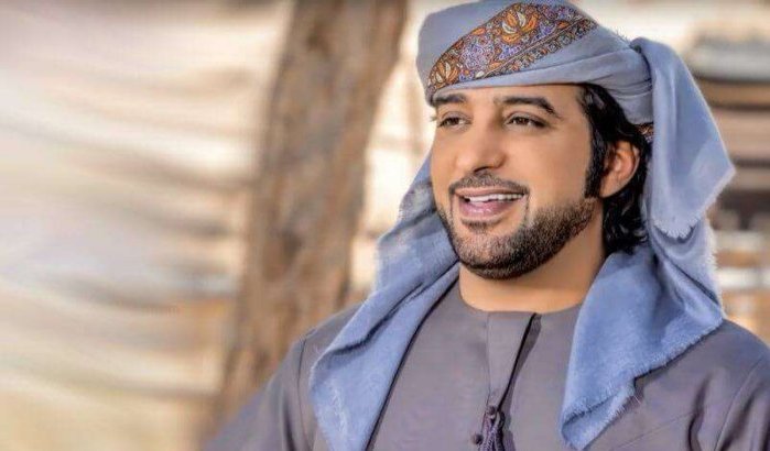 Arabische zanger die met prostituees werd betrapt heeft Marokko verlaten