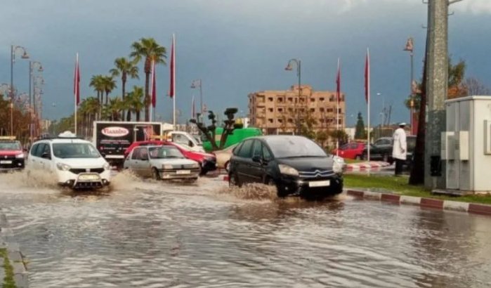 Overstromingen in Tanger: chaos na zware regenval (video)