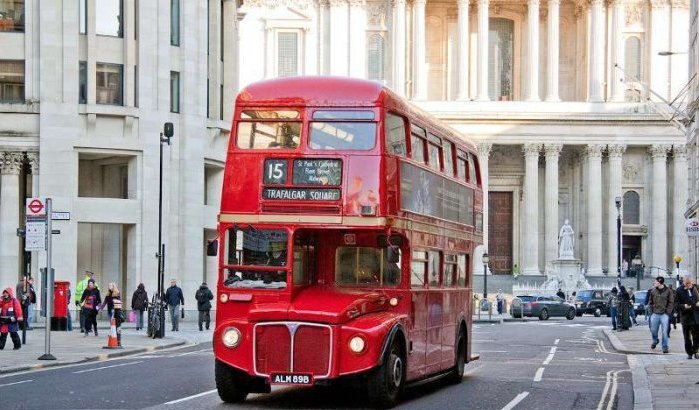 Marokkaanse vrouwen slachtoffers racisme in Londense bus