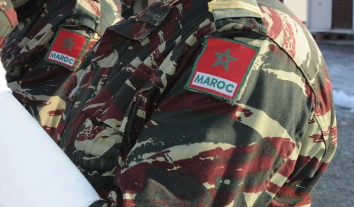Marokkaan doet zich als militair voor om Spanje binnen te komen