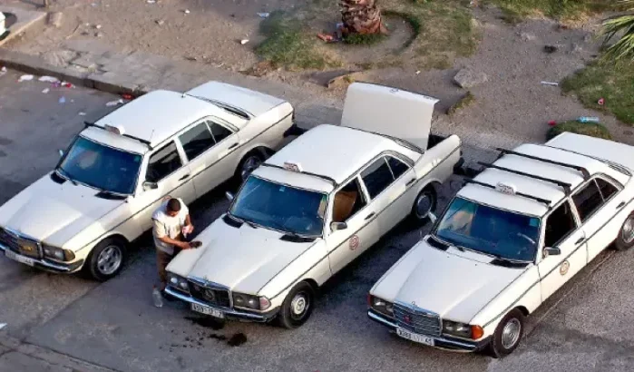 Marokko haalt oude taxi's van de weg