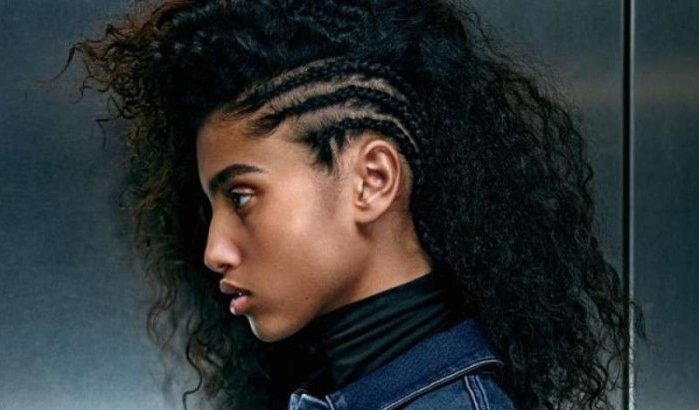 Imaan Hammam in campagne Calvin Klein