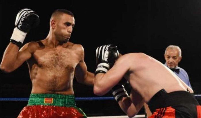 Hassan Saada wint eerste professioneel gevecht (video)