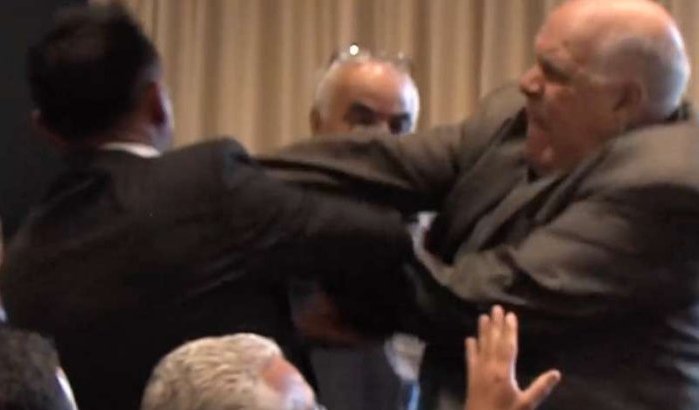 Oude Marokkaan met geweld uit debat met minister Anis Birou in Brussel gezet (video)