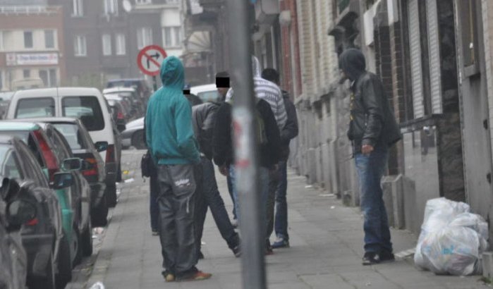 Marokkaanse kinderen gebruikt als "wegwerp-dealers" in België