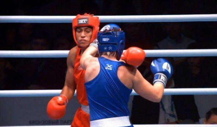 WK boksen: Khadija El Mardi haalt medaille voor Marokko binnen (video)