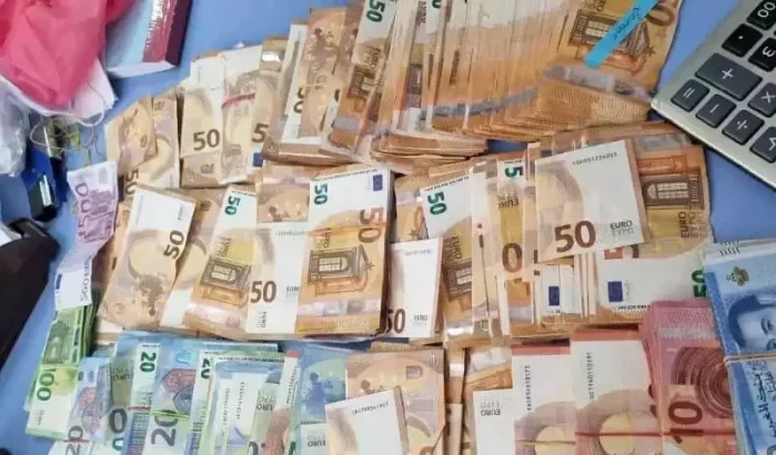 Fransman betrapt met 87.000 euro bij Marokkaanse grens