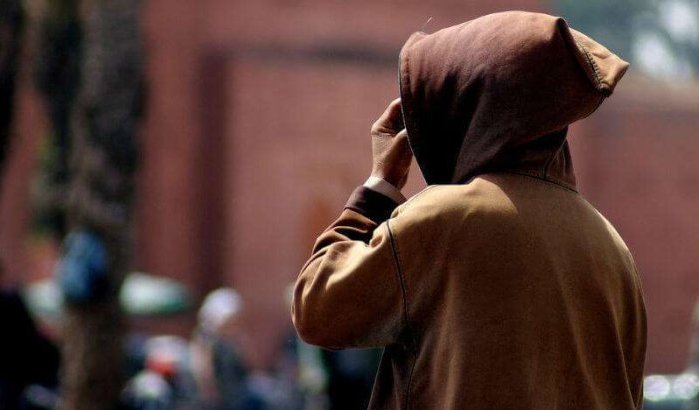 Slachtoffertje herkent pedofiel op straat in Nador