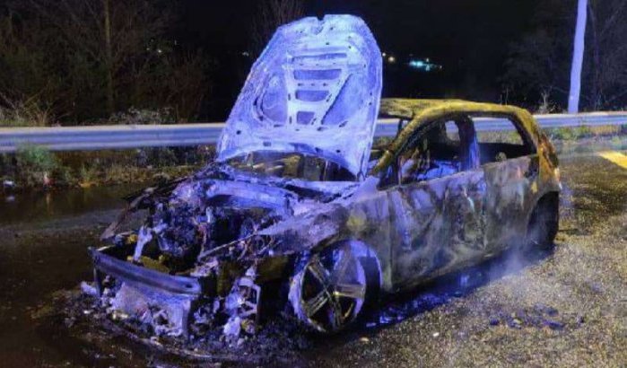 Marokkaanse en vriendje met 182 km/uur geflitst, auto vliegt in brand