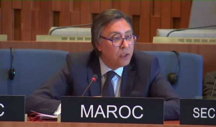 Samir Addahre zet Algerijnse ambtenaar bij Unesco op zijn plaats (video)