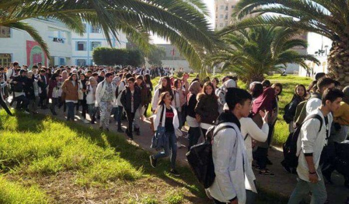 Marokko: leerlingen demonstreren tegen behoud zomertijd