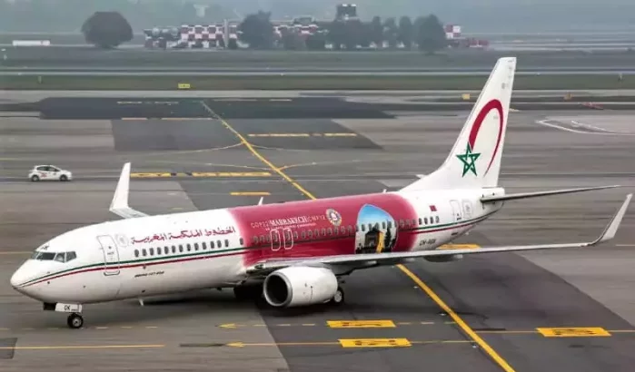 Passagiers Royal Air Maroc vlucht verhinderen uitzetting migrant