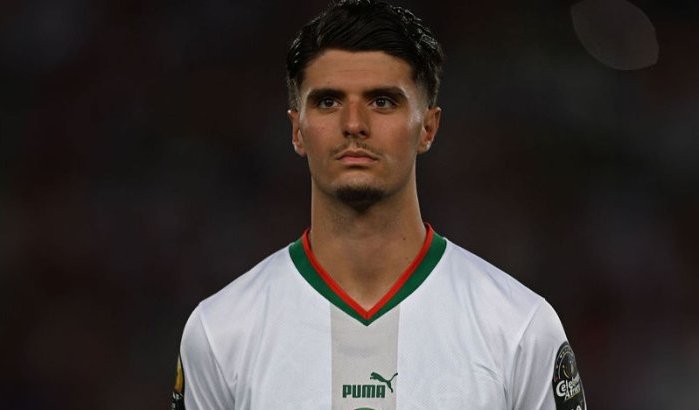 Oussama El Azzouzi op vakantie in Al Hoceima