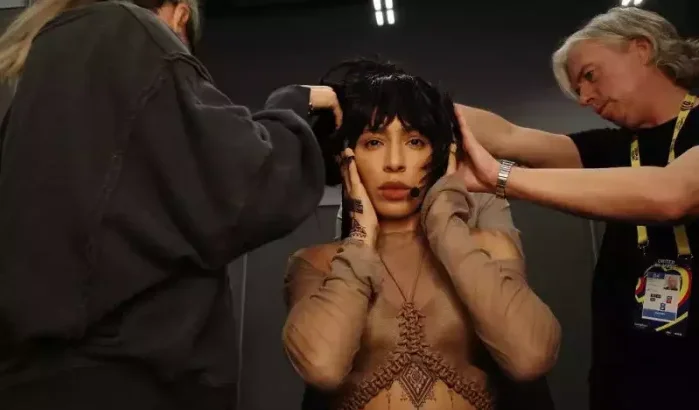 Eurovisie Songfestival: Loreen triomfeert, La Zarra maakt obsceen gebaar (foto)