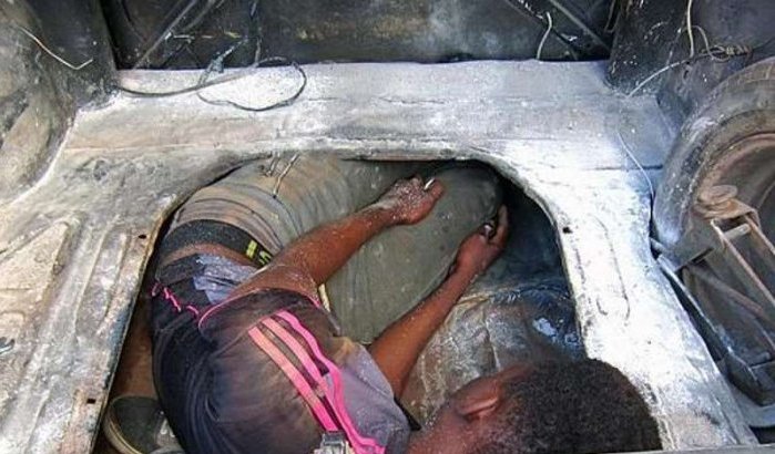 Migrant onder kofferbak auto aangetroffen bij Marokkaanse grens