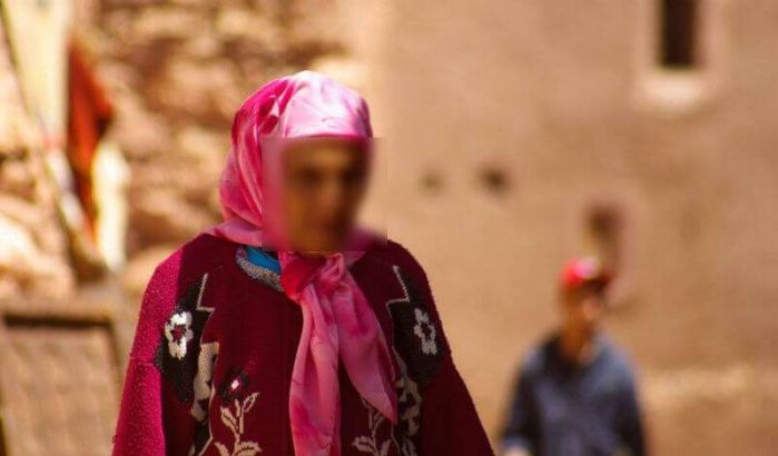 Marokko: bejaarde bedelaarster door twintiger misbruikt