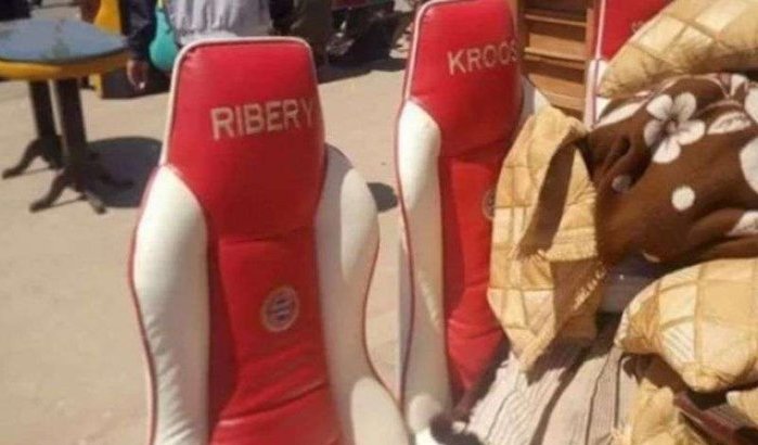 Zetels zijlijn Bayern München te koop op Marokkaanse markt (foto)