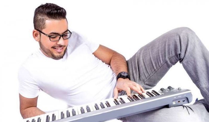 Abder deelt nieuw liedje « Ahssan youm »