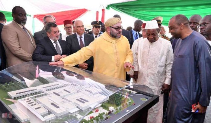 Marokko bouwt ziekenhuis in Guinee (video)