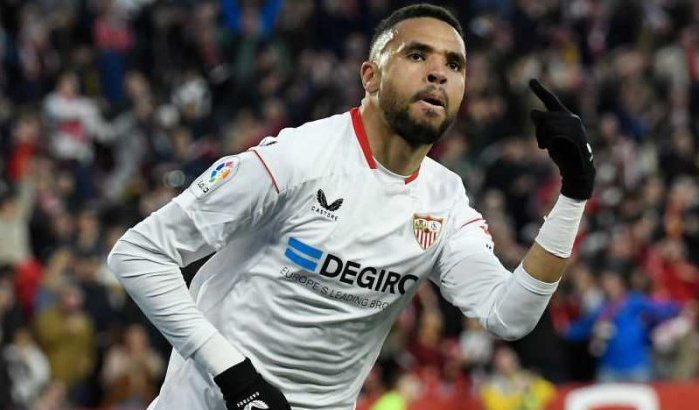 Youssef En-Nesyri: gisteren uitgejouwd, vandaag aanbeden