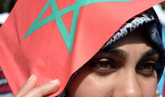 Honderden Marokkanen de straat op tegen Femen