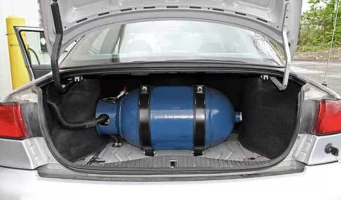 Nador spoort automobilisten op die op gas rijden