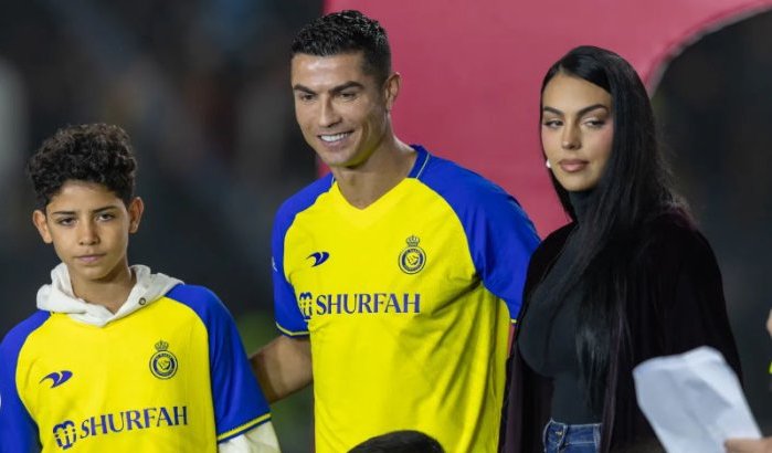 Cristiano Ronaldo Jr. verrast met shirt Marokkaanse international (video)