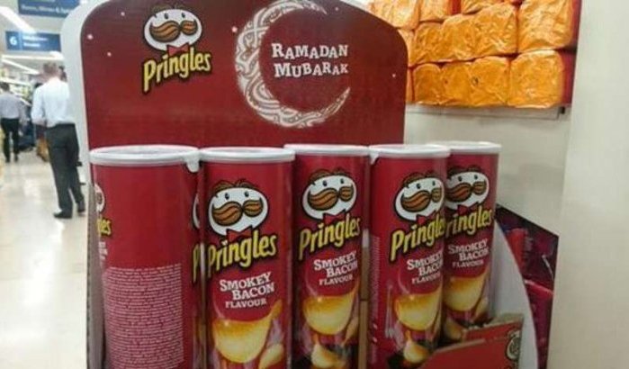 Supermarkt wenst moslims goede Ramadan met baconchips