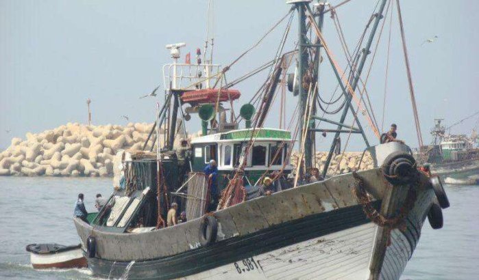 Marokkaanse vissers door koninklijke marine gered 