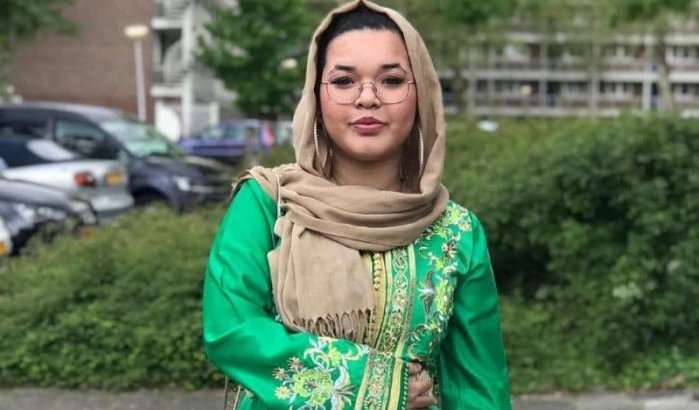 Aya helpt moslimjongeren over psychisch problemen te praten