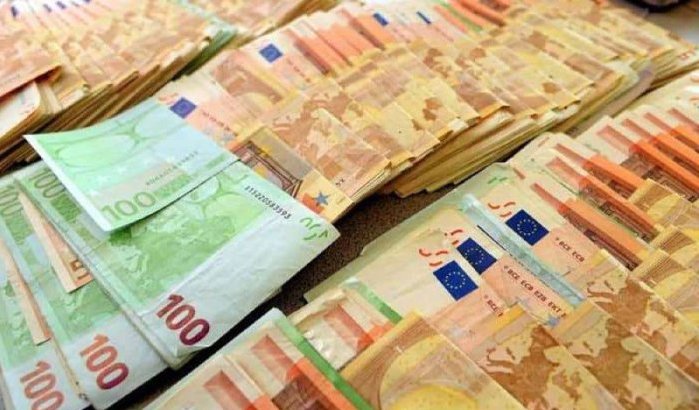 Geldoverdrachten wereld-Marokkanen kostbare hulp voor staat en gezinnen