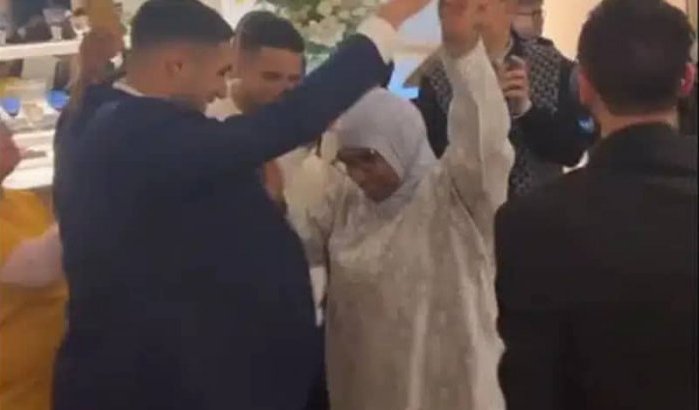 Achraf Hakimi maakte vreugdedansje met moeder na ontmoeting met Koning (video)