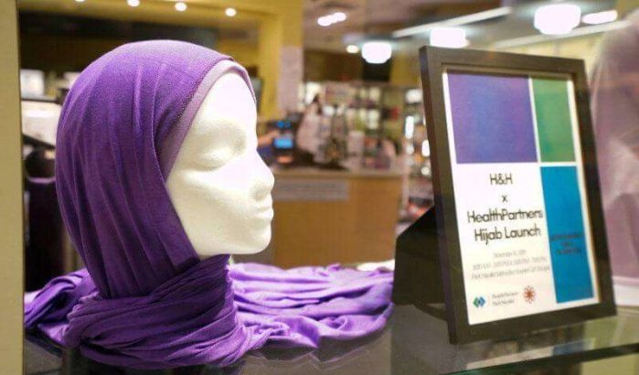 Modeontwerpster in VS doneert hijabs aan zorgpersoneel