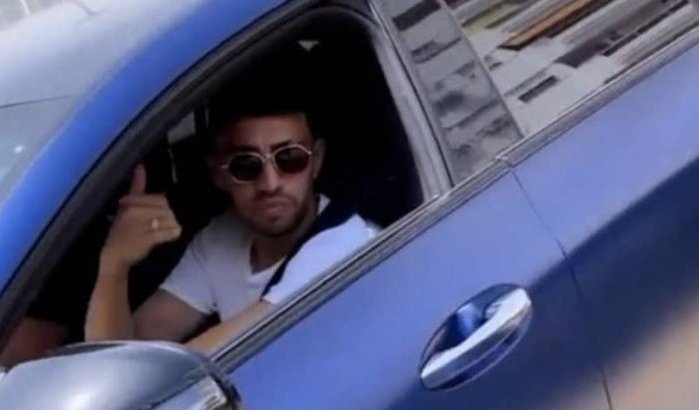 Munir El Haddadi trekt aandacht met dure Mercedes
