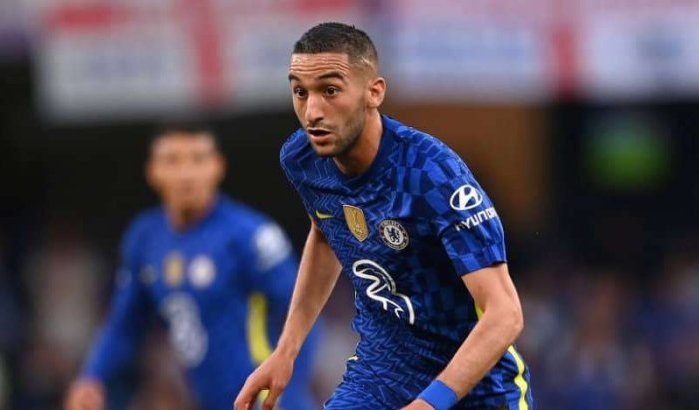 Hakim Ziyech biedt zichzelf aan bij Barcelona