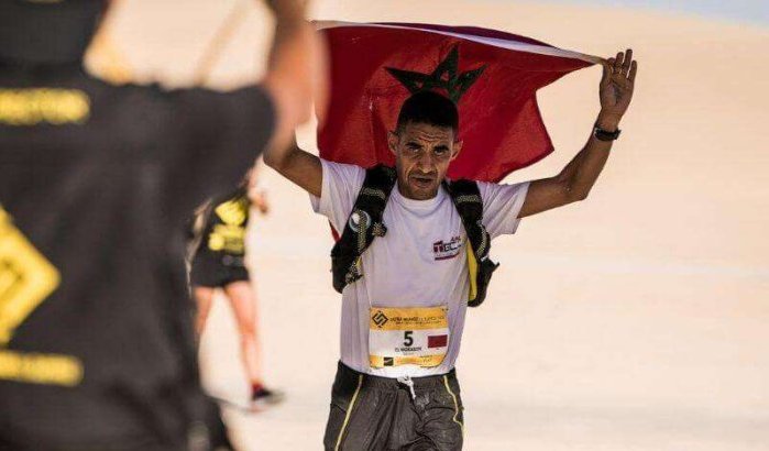 Marokkaan Rachid El Morabity wint langste zandmarathon ter wereld