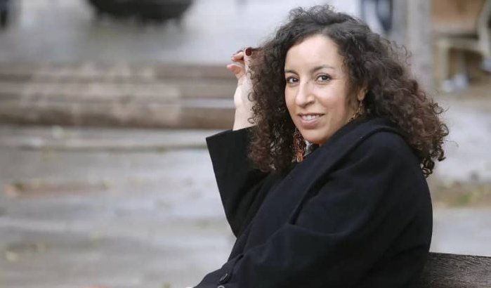 Najat el Hachmi: "hoofddoek is een mobiele gevangenis"