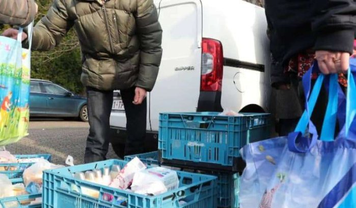 Tarek en buurtjongens helpen meest behoeftigen in Molenbeek