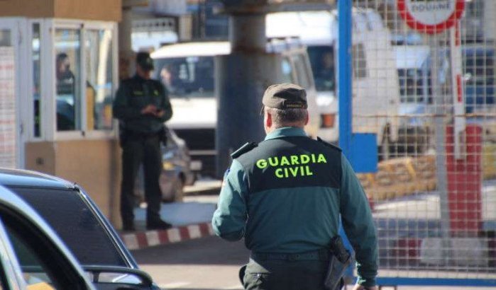 Marokkaan ramt grenspost Sebta en wordt neergeschoten