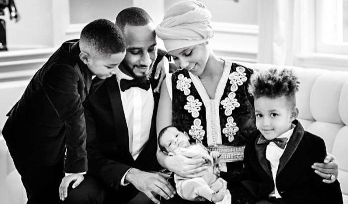 Alicia Keys met Marokkaanse kaftan