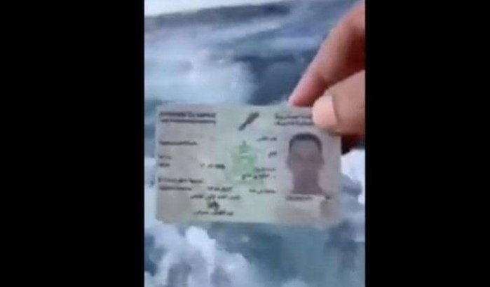 Spanje: Marokkaanse kinderen gooien identiteitsdocumenten in zee (video)