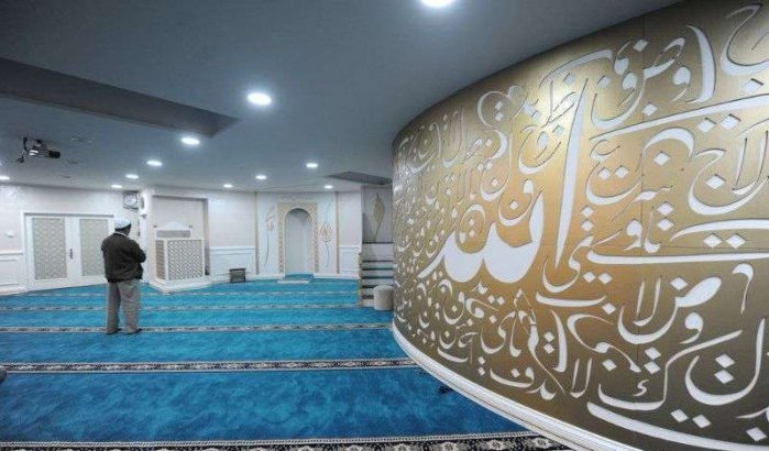 Oostenrijk sluit moskeeën en wijst imams uit