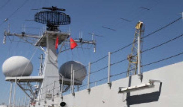Nederlandse oorlogsschip 'HNLMS Rotterdam' meert aan in Casablanca