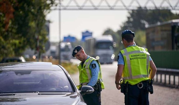 Marechaussee mag controleren op basis van etniciteit