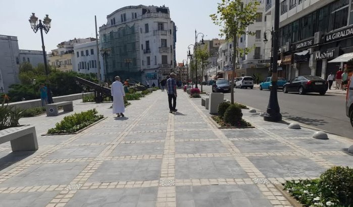 Plaza Faro in Tanger pas opgeknapt, nu al scheuren